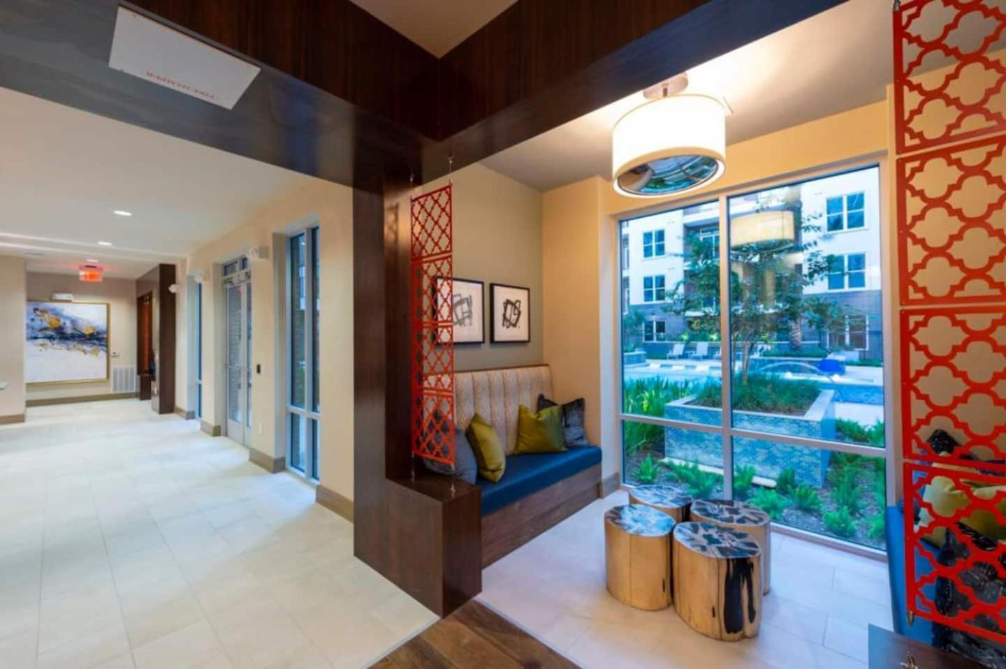 Downtown Free Parking - Pool - Gym - Fully Kitchen Daire Houston