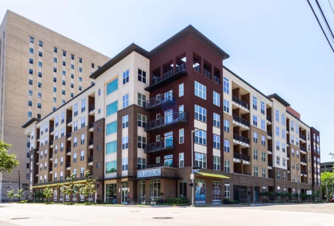 Downtown Free Parking - Pool - Gym - Fully Kitchen *